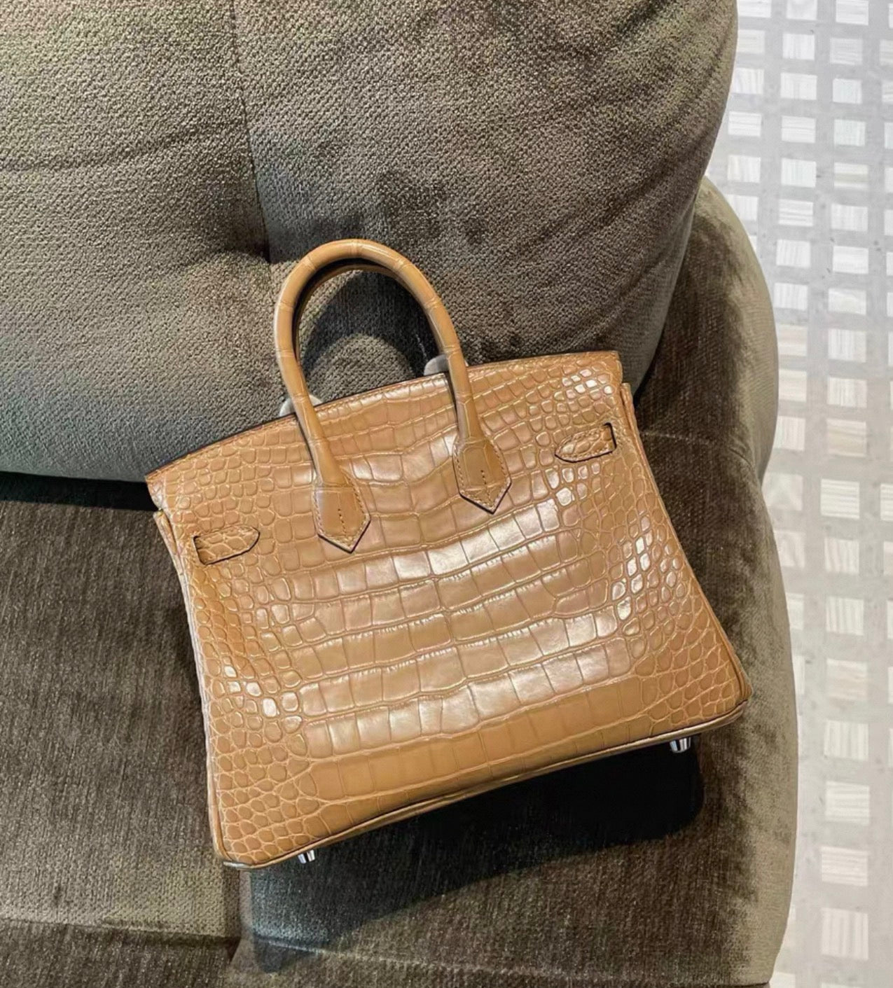 Hermès Birkin 25 2H Kraft matte crocodile leather palladium hardware