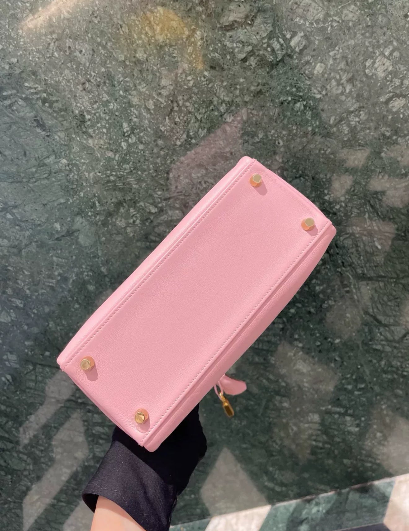 Hermes Kelly 25 Pink Sakura Swift Leather Gold Hardware – Wararni.com