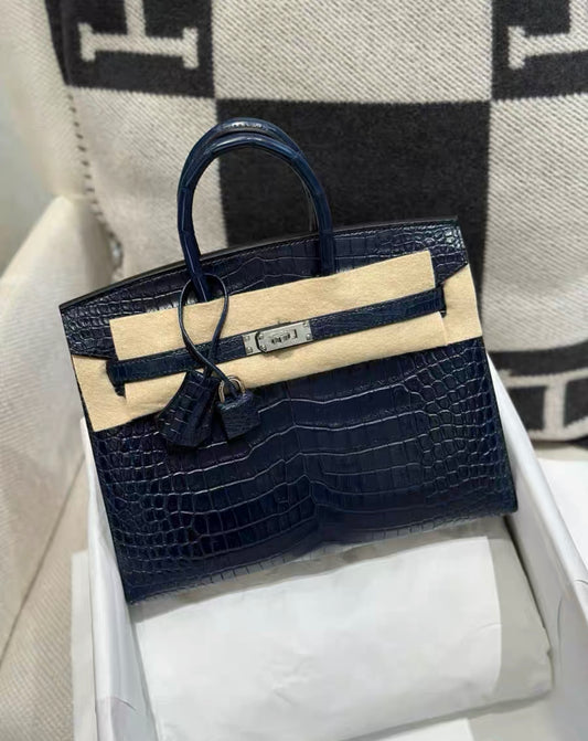 Hermès Birkin 25 Bleu Saphir Matte Alligator Palladium Hardware Handbag