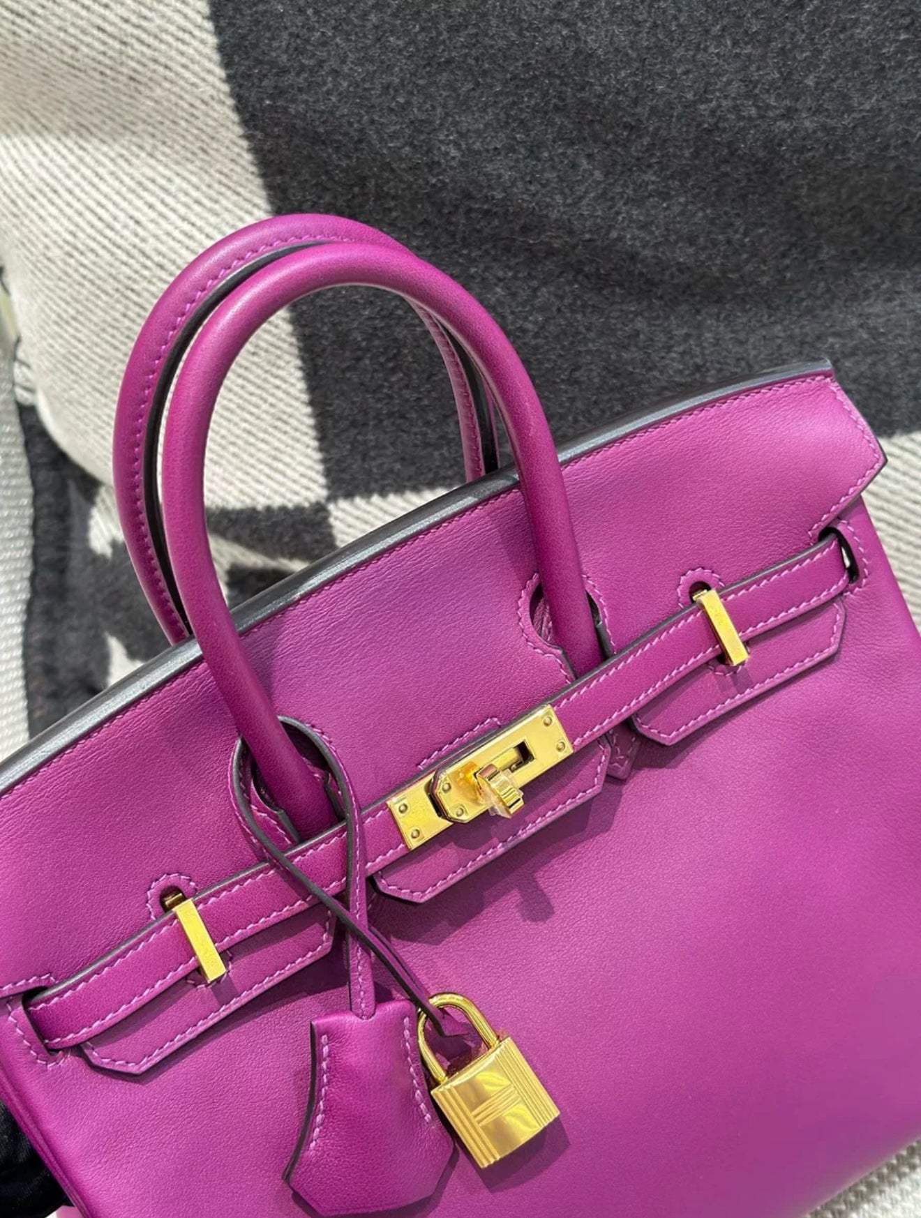 Hermes Birkin 25 Anemone Purple Swift Leather Gold Hardware