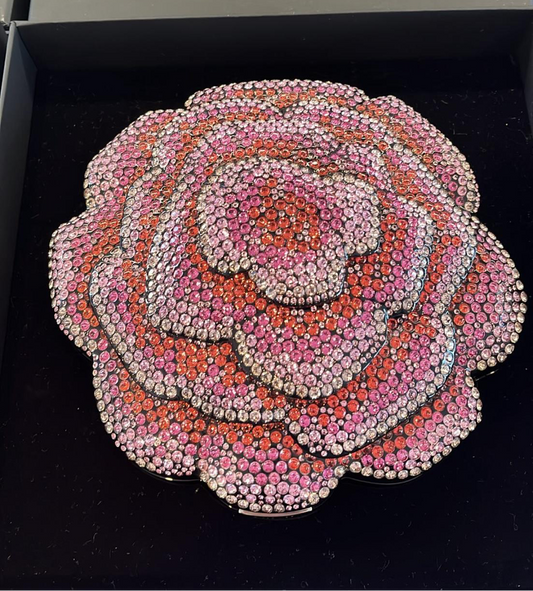 Chanel 2018 Camellia Strass and Resin Evening clutch bag in pink