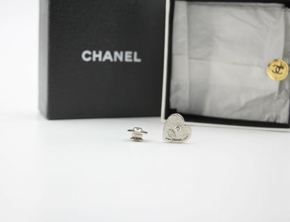 Chanel Vintage 03A Metal American Style Heart Brooch
