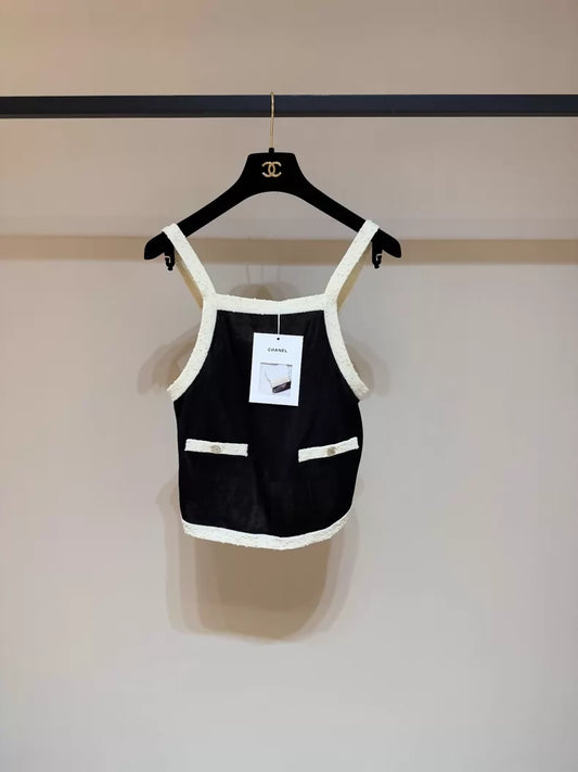 Chanel 25A black and white trim top
