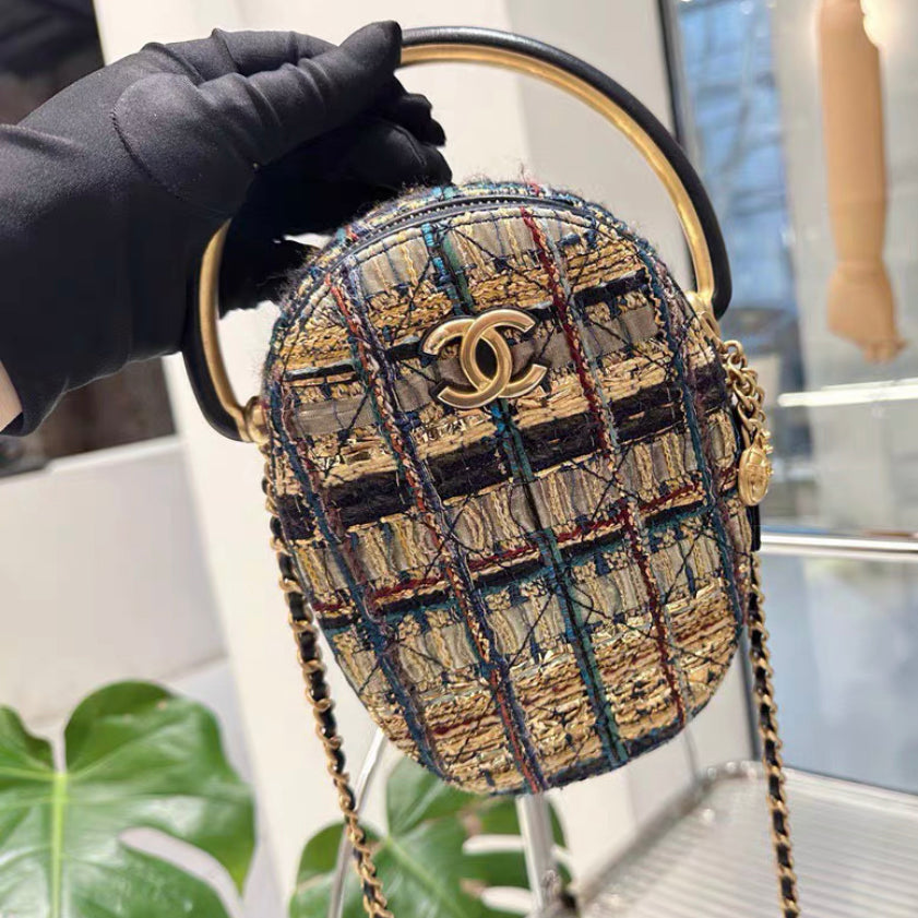 Chanel 19A Egyptian Tweed Runway Collection Crossbody – Wararni.com