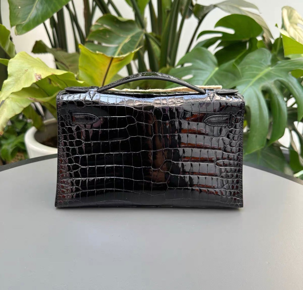 Hermès Kelly Pochette Black Shiny Porosus Crocodile Gold Hardware