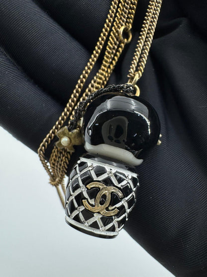Chanel 10A Double C Acrylic Porcelain shanghai Doll Necklace