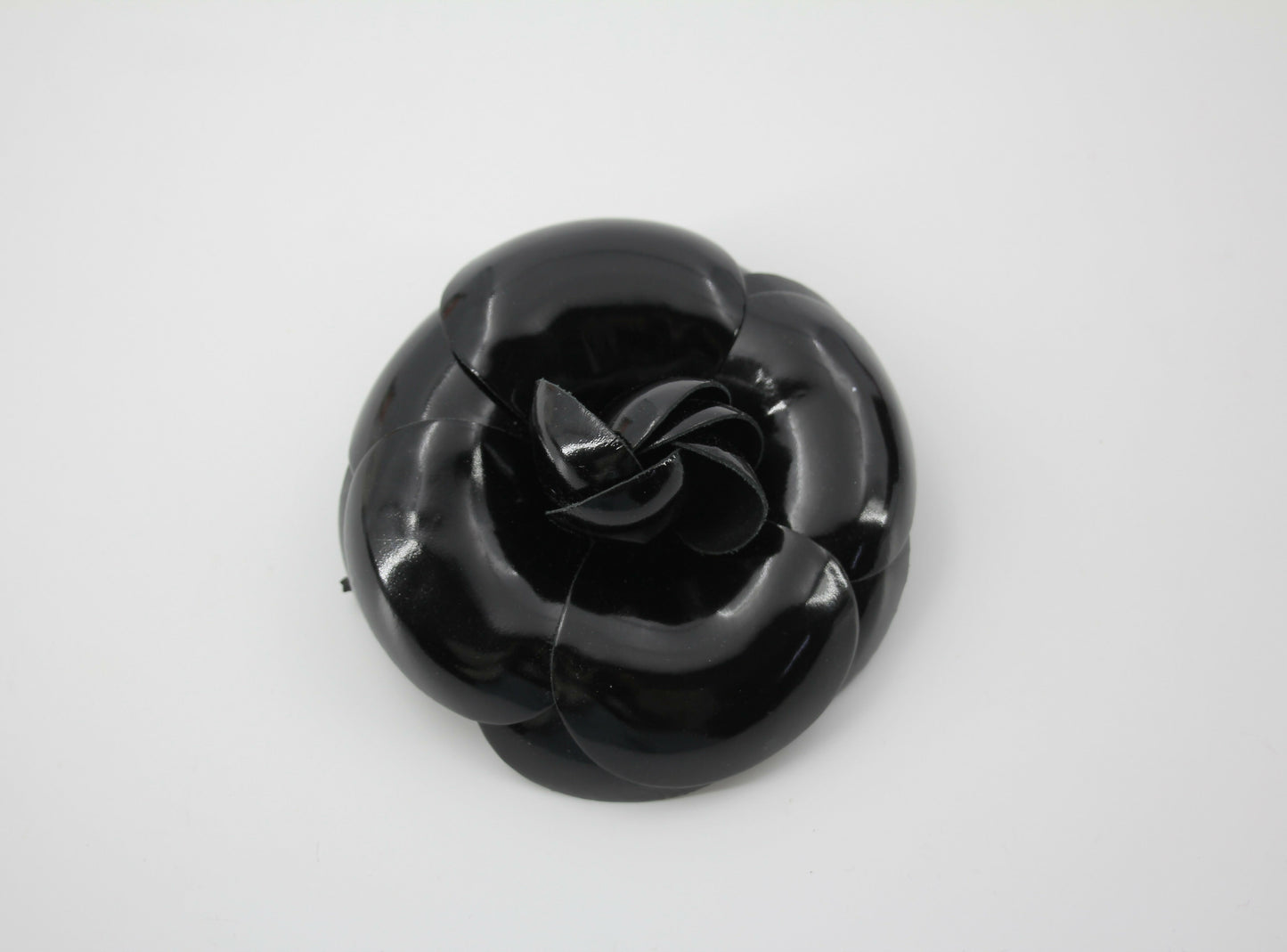 Chanel Vintage 81-85 Patent Leather Black Large Camellia Brooch