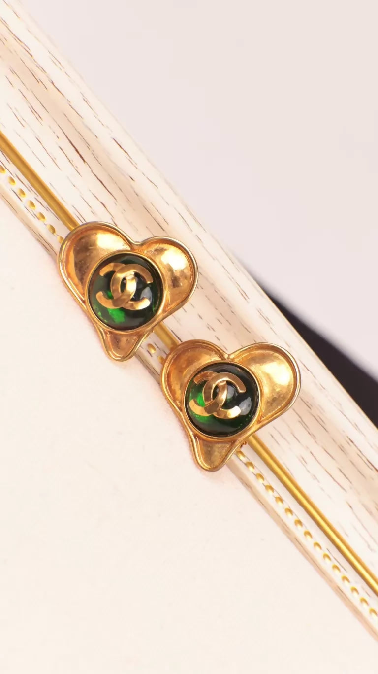Chanel 1995 Green Heart Glass Clip-on Earrings