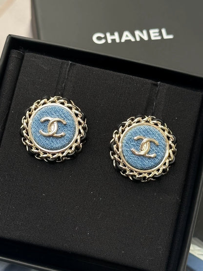 Chanel 25P earrings in blue denim