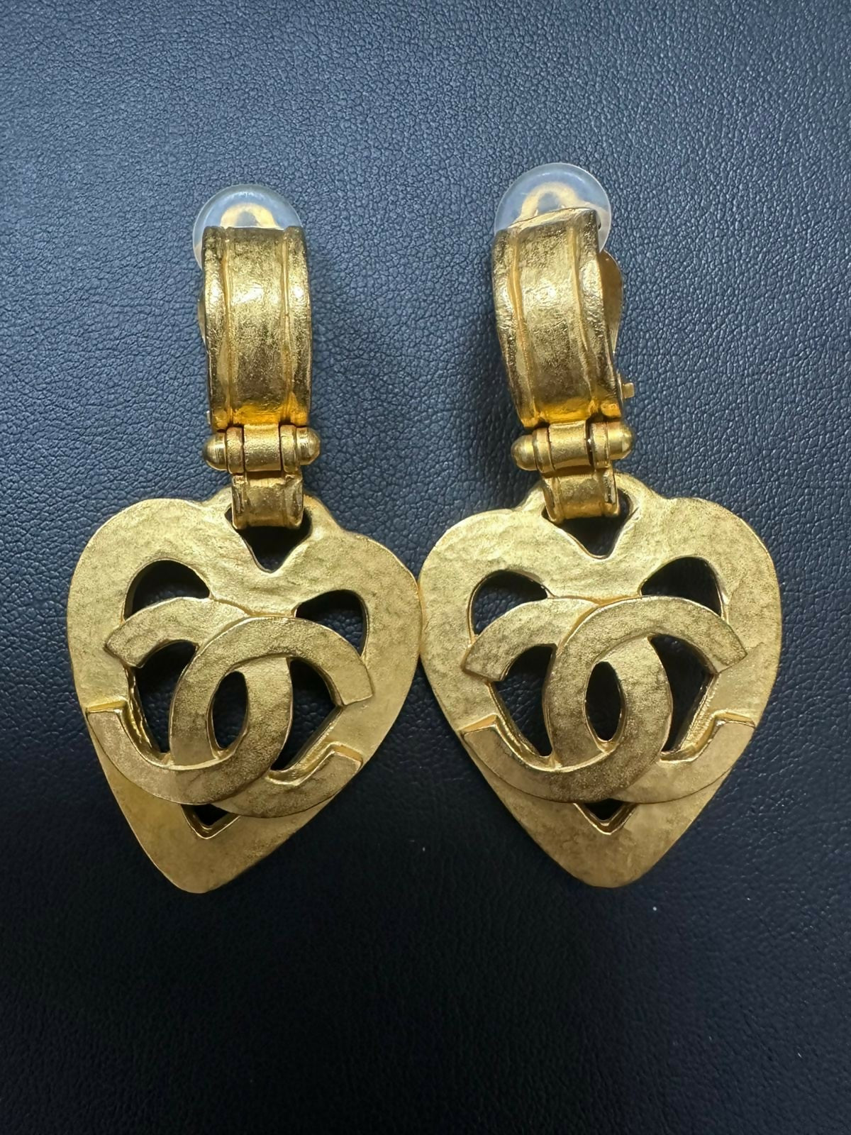 Chanel Vintage 95P Gold-plated Heart-shaped Dangle Clip-on Earrings