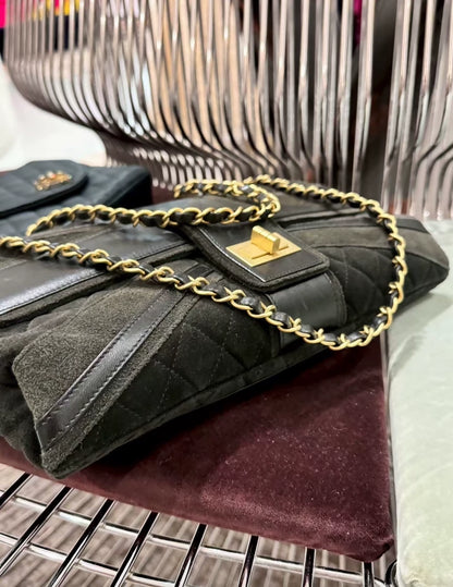 Chanel black Suede/leather 2.55 shoulder bag with gold hardware
