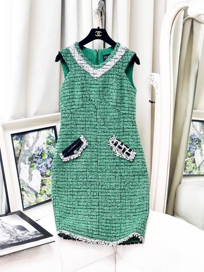 Chanel 25C green tweed Dress
