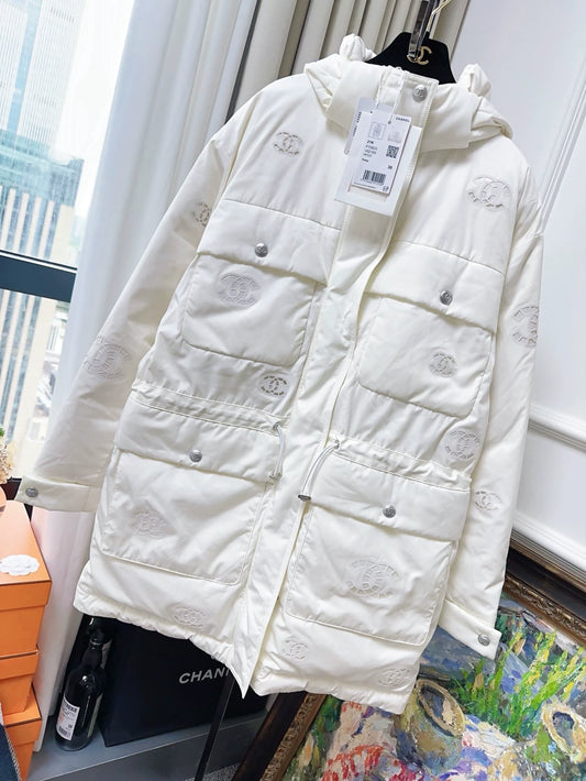 Chanel 21N Coco Neige ski collection white mid-length double C down jacket