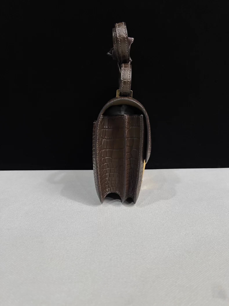 HERMES Constance 19C Grey Matte Alligator Leather gold hardware