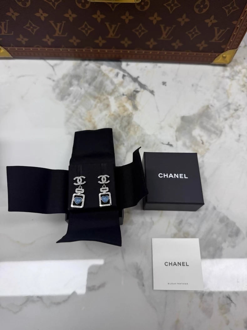 Chanel 25P aquamarine and sapphire blue heart-shaped perfume bottle diamond pendant earrings