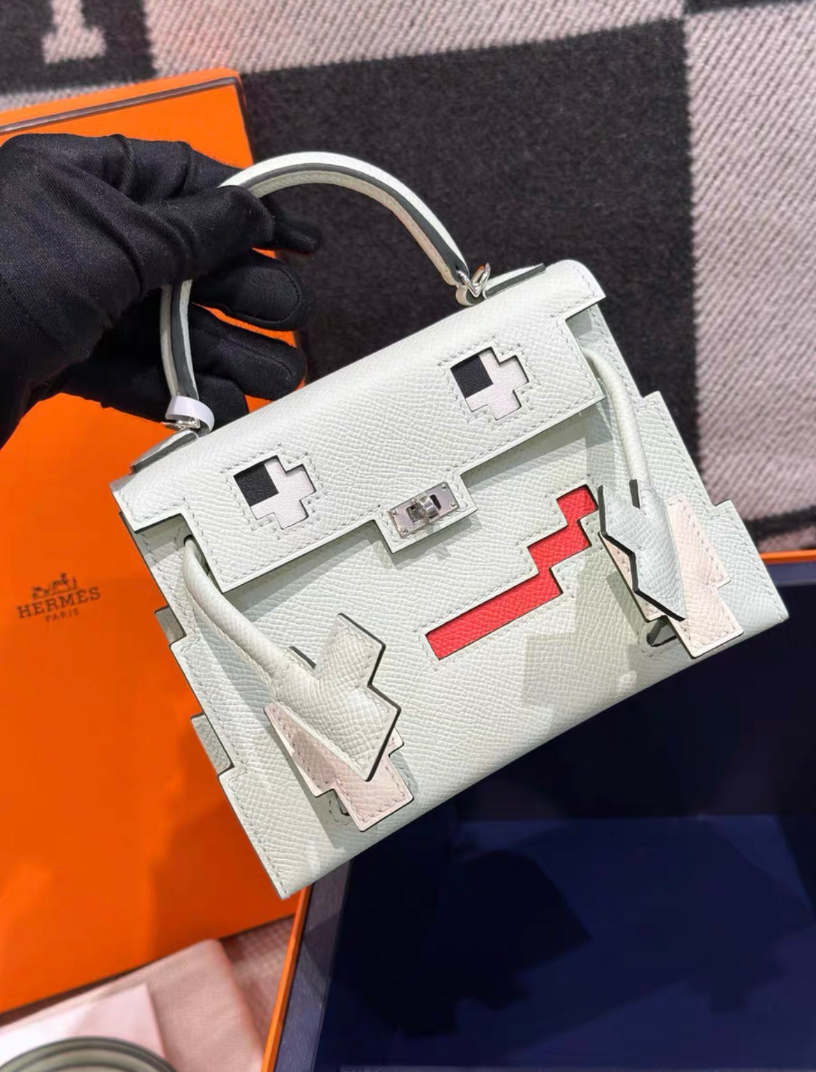 HERMES ホワイトボウル 2個セット HermesKellyDanseIIEvercolorWhi