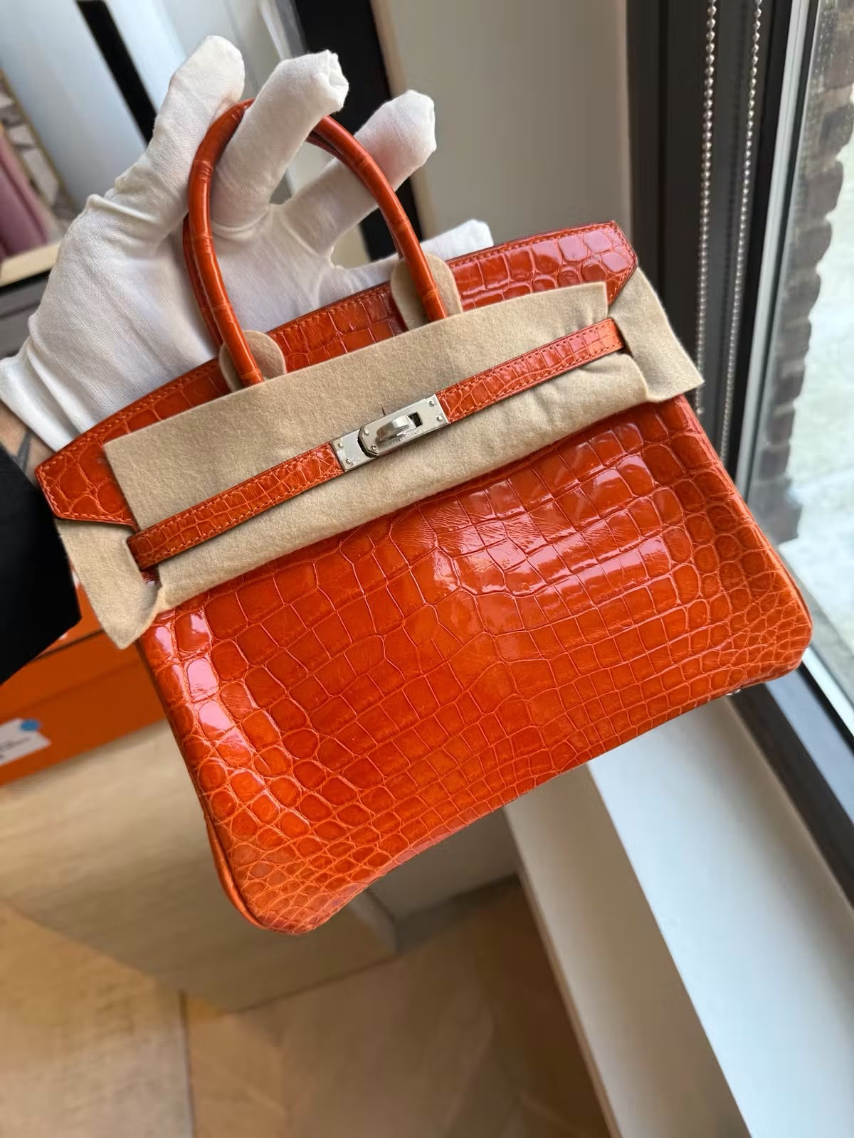 Hermes Birkin 25 Orange Shiny croc Leather Palladium Hardware