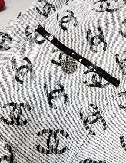 Chanel 22SS CC Gray denim jacket with sequin trimming