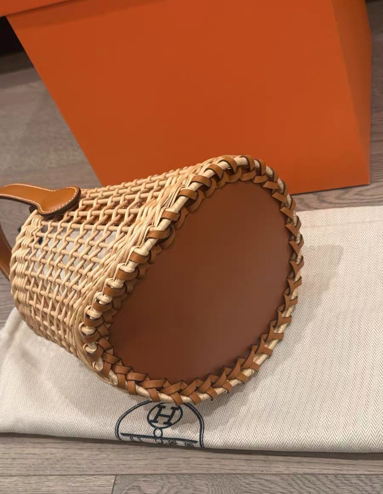 Hermès Naturel and Fauve Butler Wicker Sabot Picnic Bag Palladium Hardware