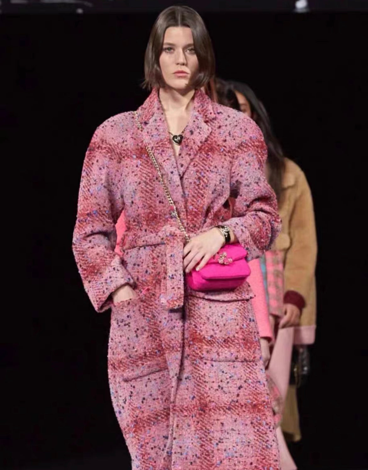 Chanel 22k pink tweed mini flap bag – Wararni.com