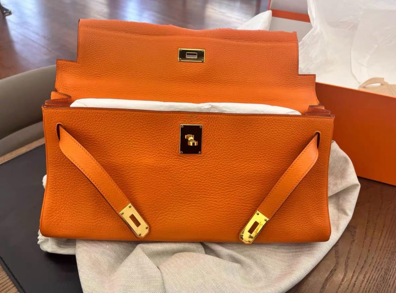 Hermès Limited Edition Kelly Fringe JPG Shoulder Orange Togo