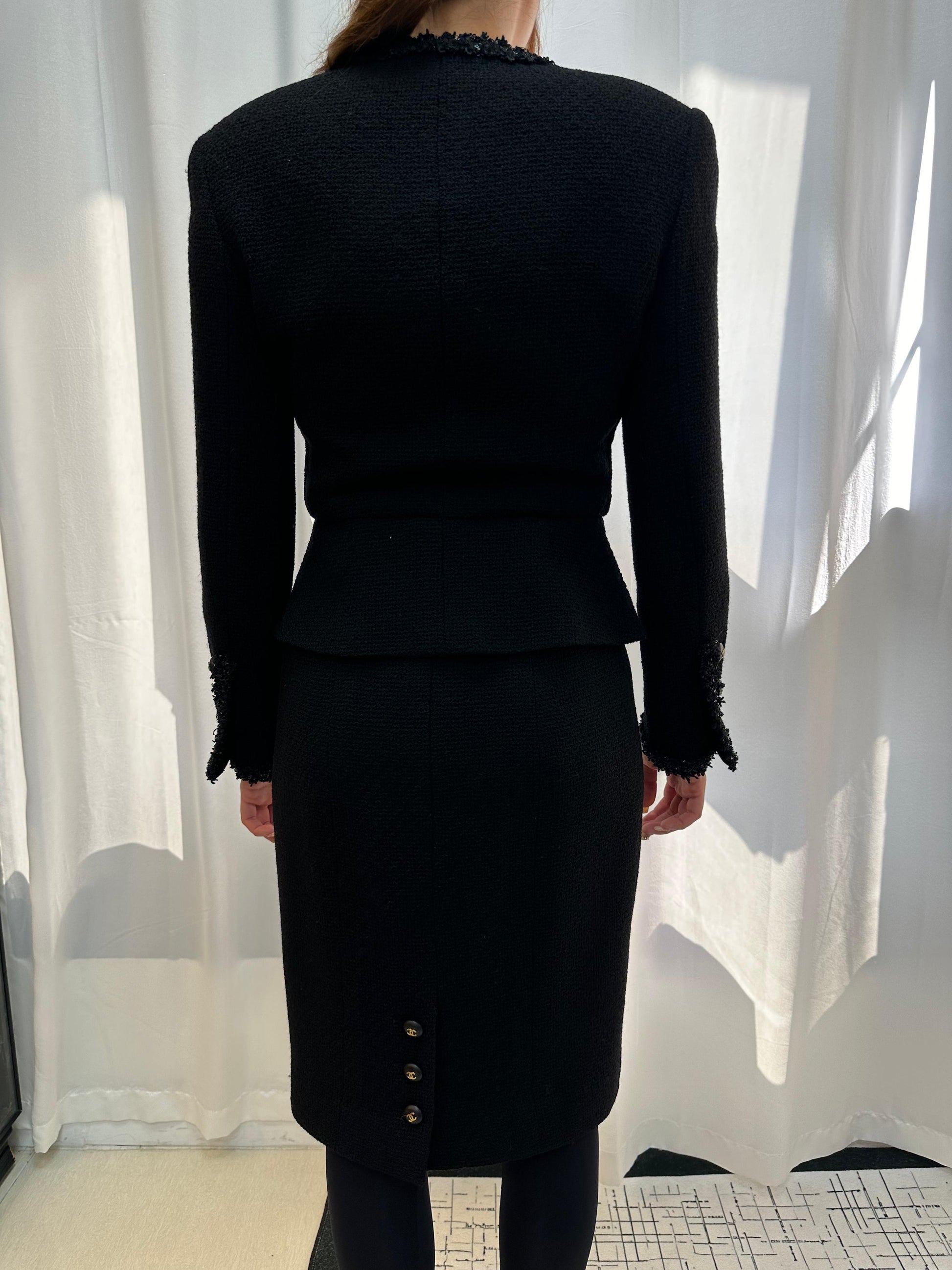 Chanel 90s black tweed Jacket and dress Wararni.com Chanel 90s black tweed Jacket and dress Wararni.com