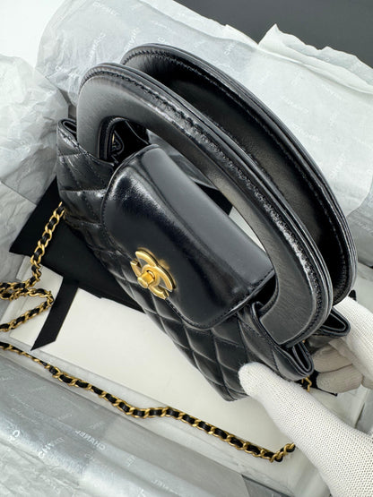 Chanel kelly Bag in Black leather gold hardware