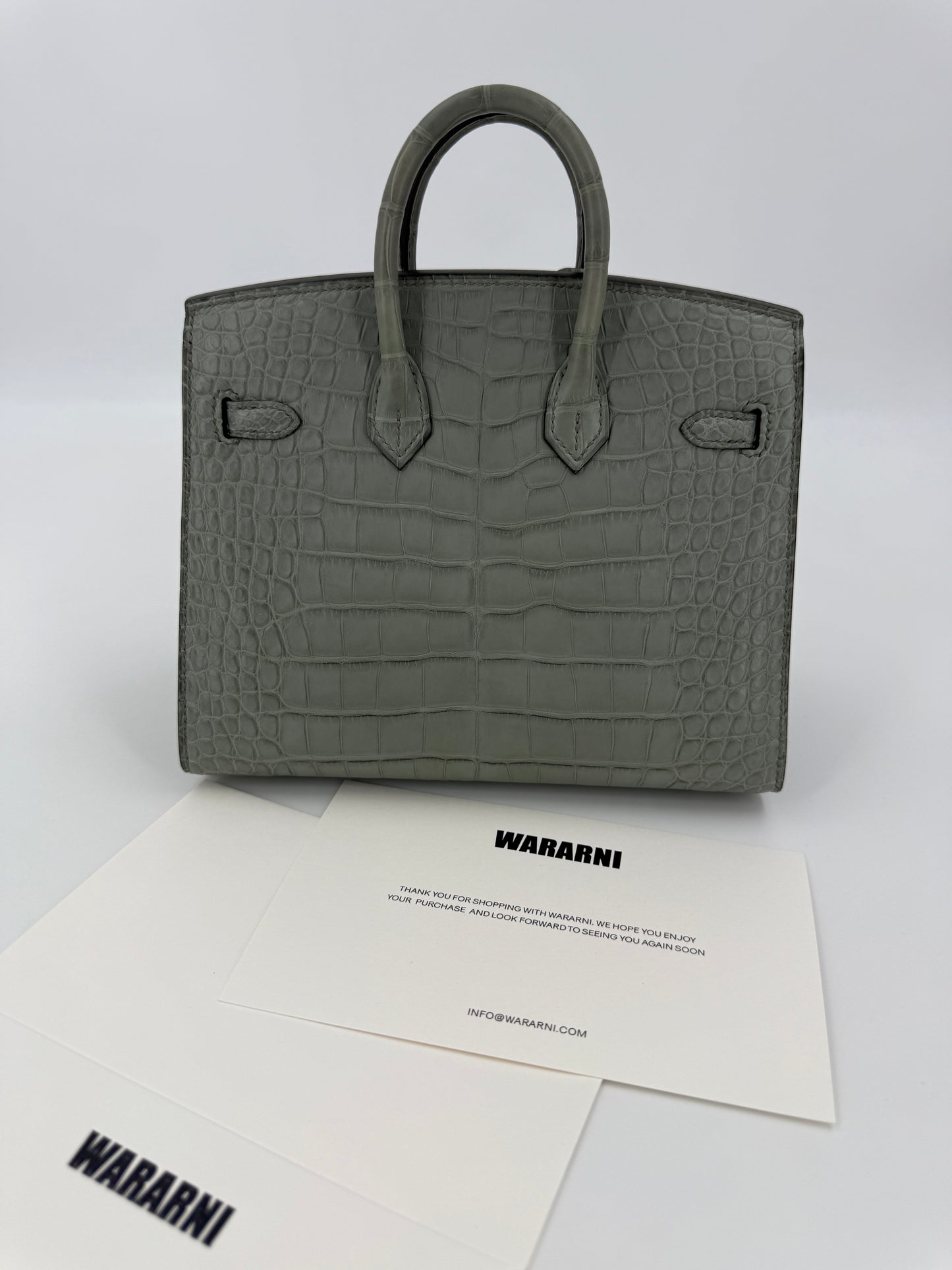 Hermès Birkin 20 Gris Ciment Matte Alligator Gold Hardware