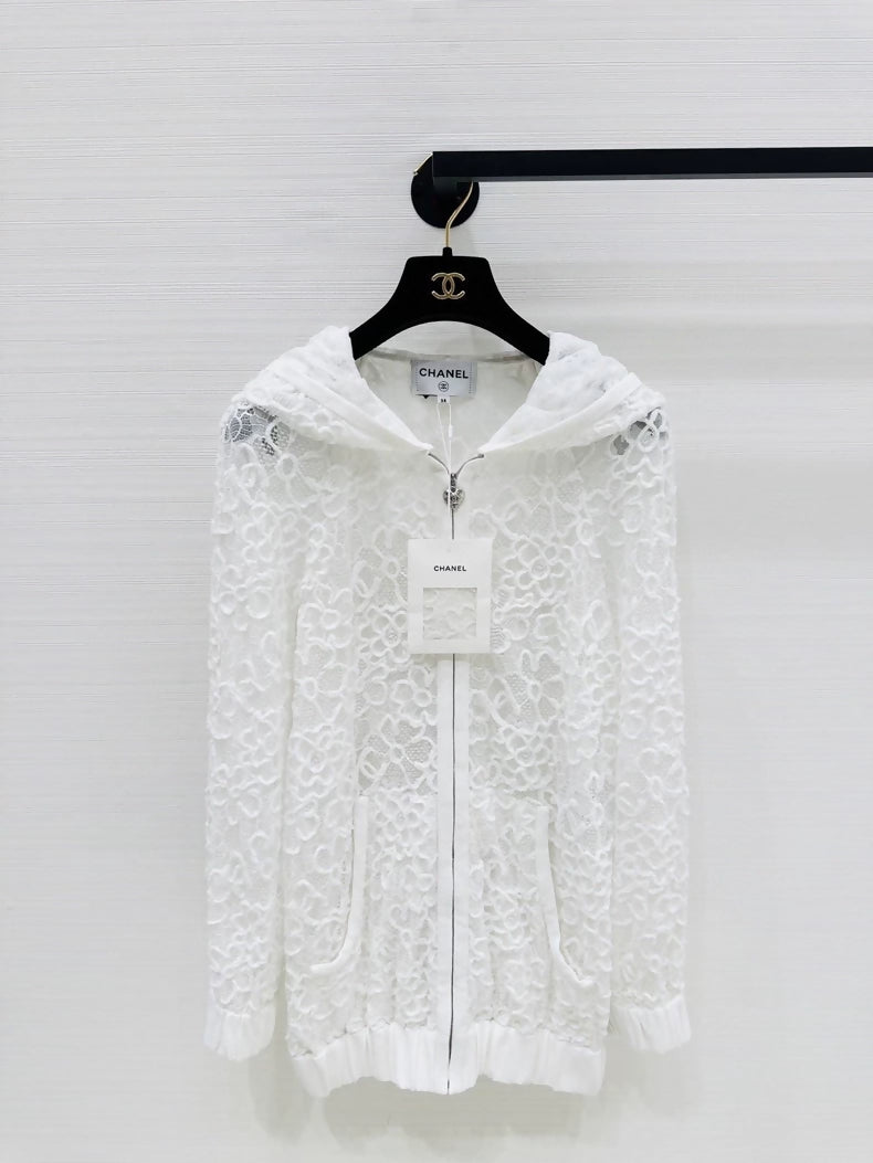 Chanel 25B white lace hooded jacket, F38