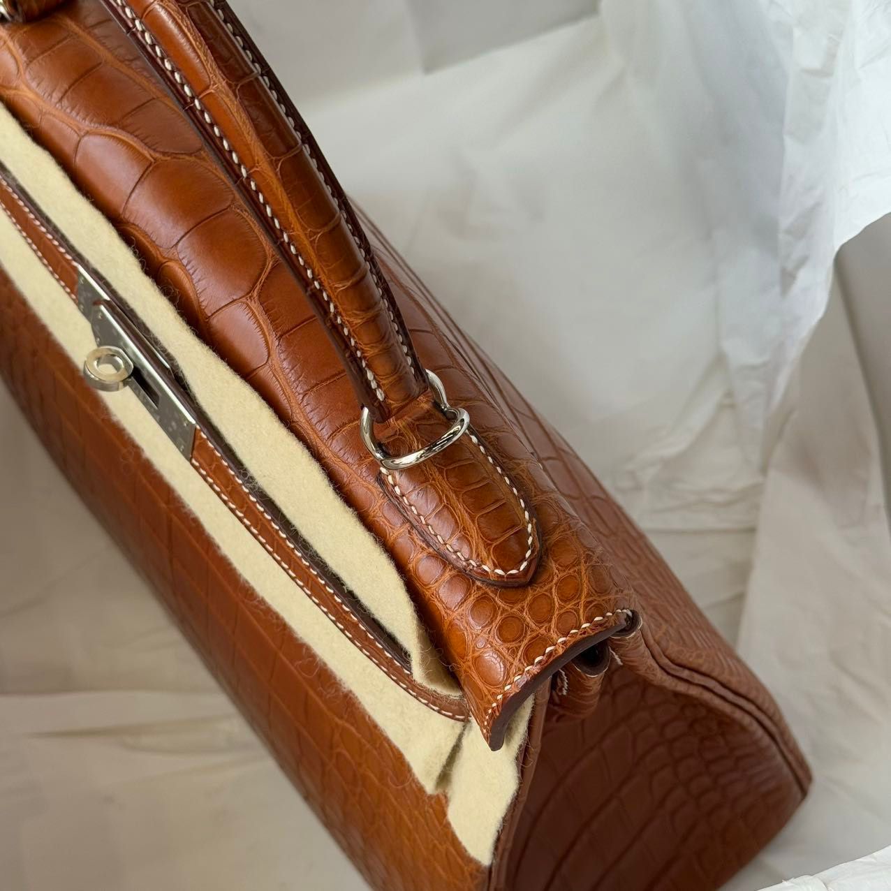 Hermes Kelly 32 Matte Crocodile Fauve Barenia Leather palladium hardware