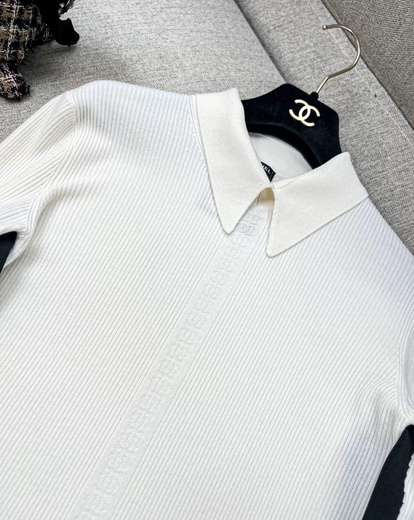 Chanel 23N Coco neige ski series white cashmere top