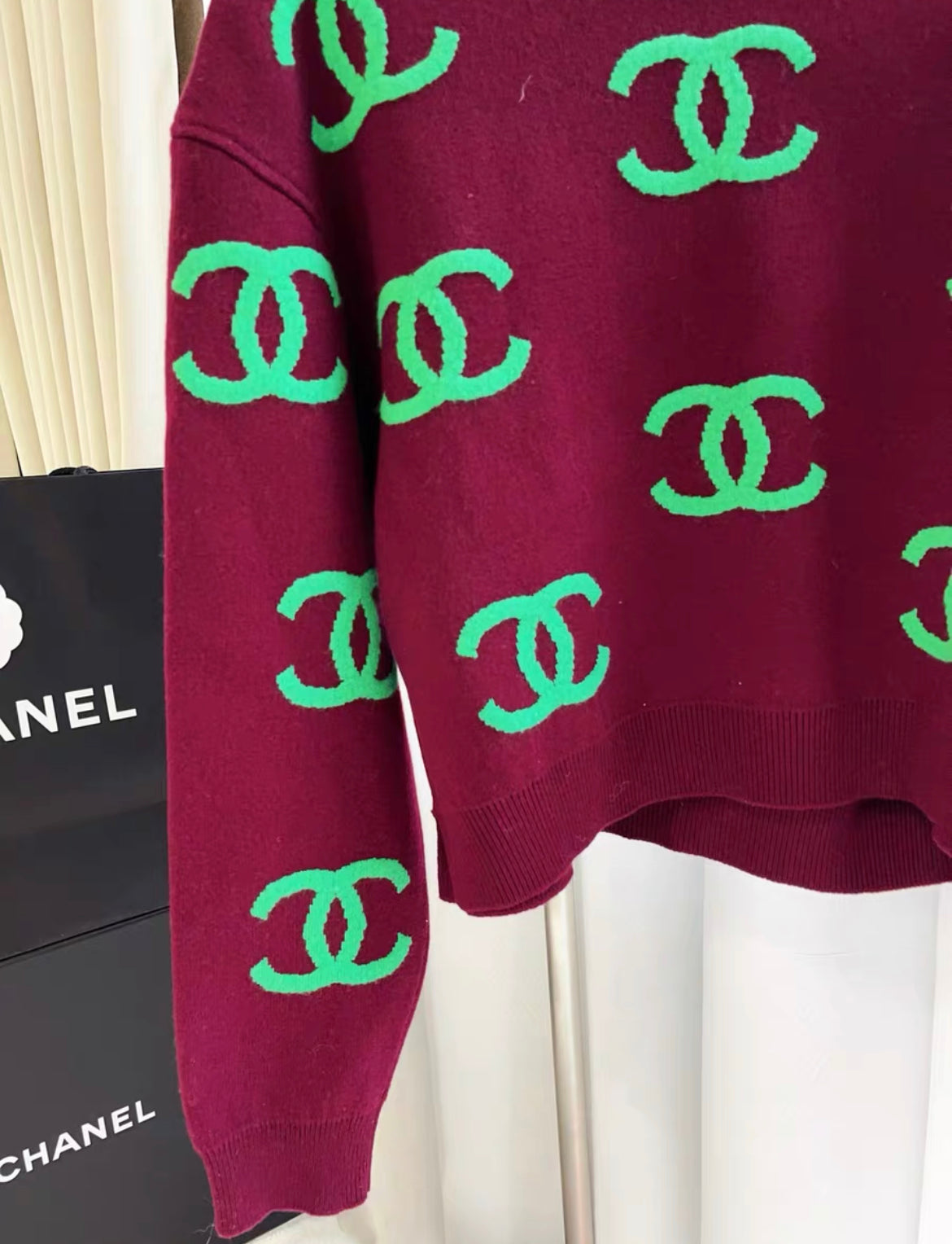 Chanel 21P burgundy cashmere sweater size 38