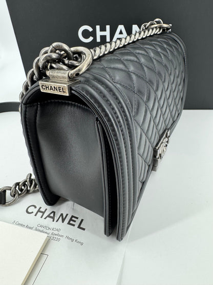 Chanel Boy black leather bag silver hardware