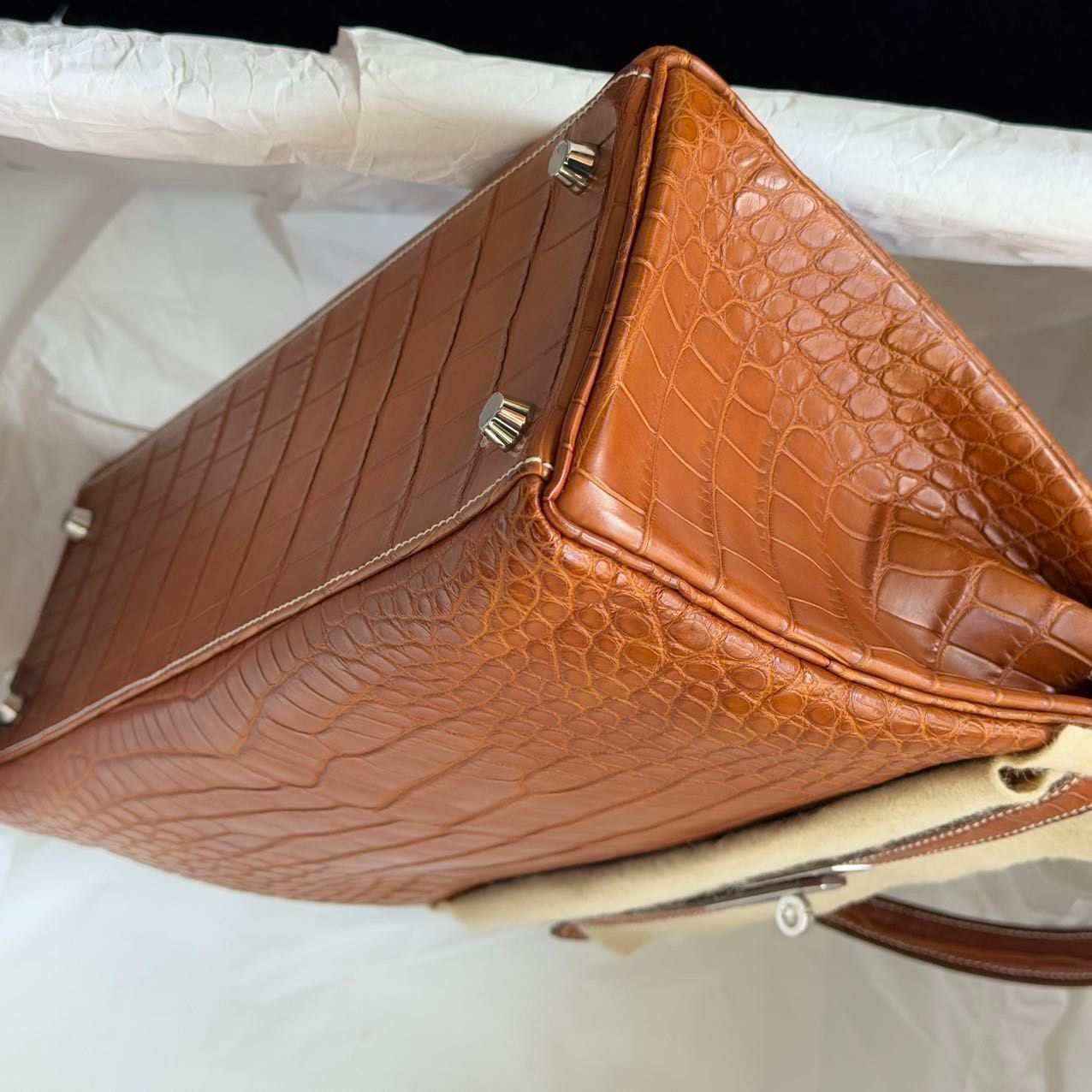 Hermes Kelly 32 Matte Crocodile Fauve Barenia Leather palladium hardware