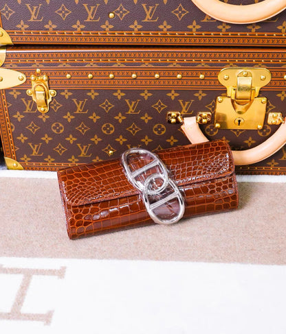 HERMÈS EGEE CLUTCH IN CROCO NILOTICUS BROWN PALLADIUM HARDWARE