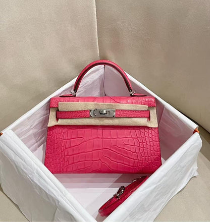 Hermès Kelly 20 Rose Matt Alligator Palladium Hardware