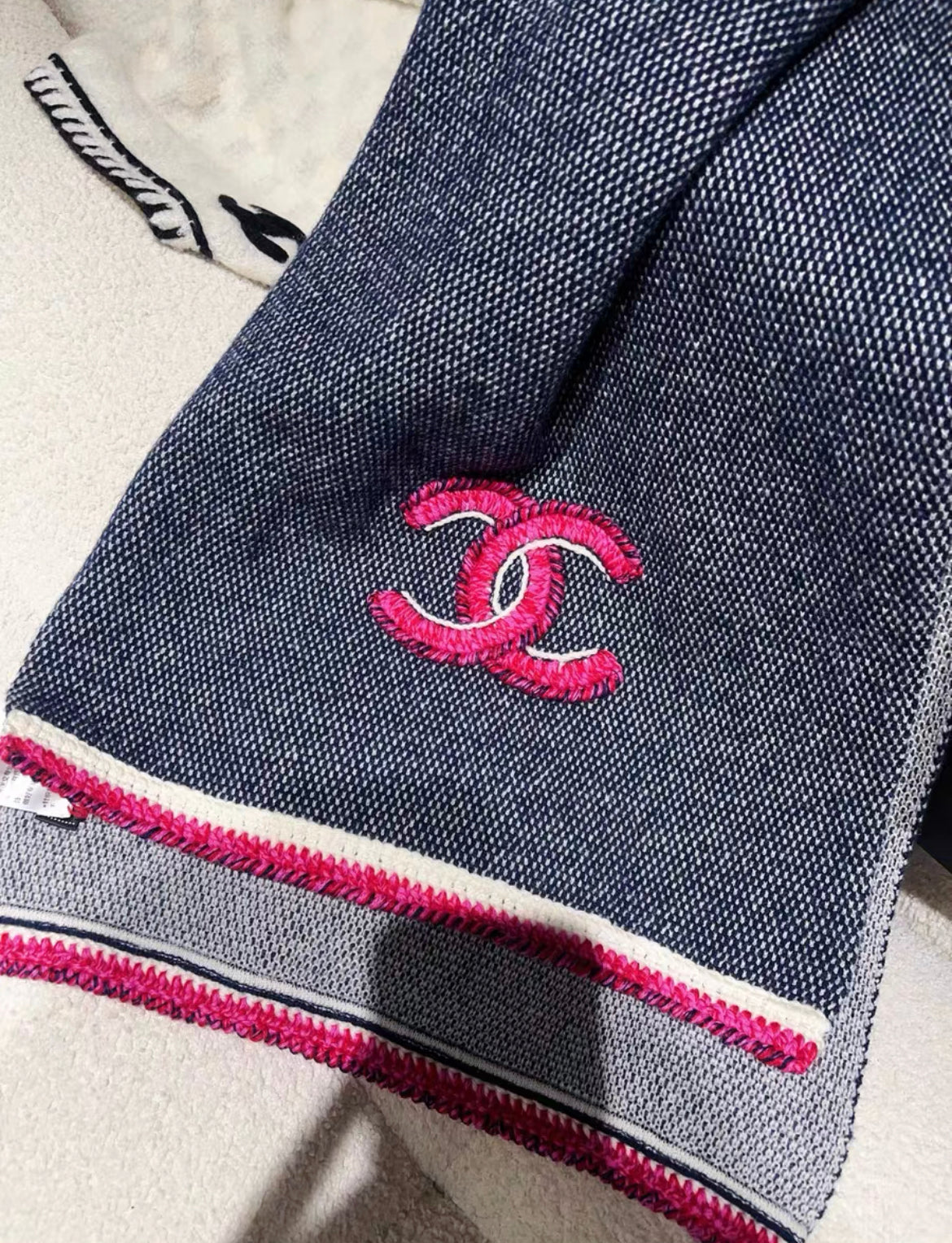 Chanel 20A cashmere scarf