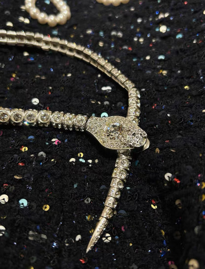 2008 Chanel full-diamond snakehead necklace choker