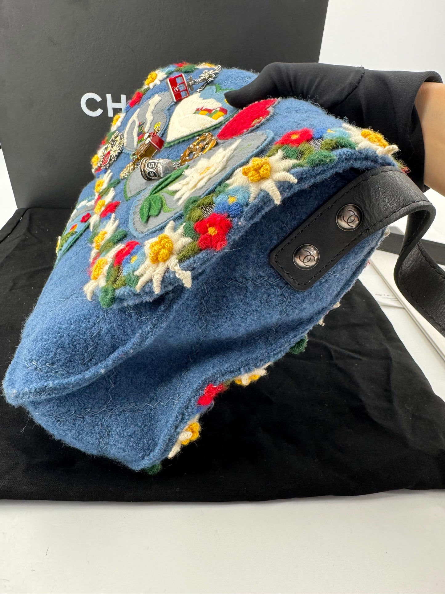 Limited edition Chanel 2015 Blue Fabric Paris-Salzburg Crest Austrian Embroidered Messenger Bag