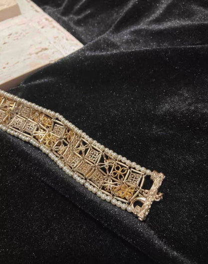 Rare Chanel 2018 Gold Chocker