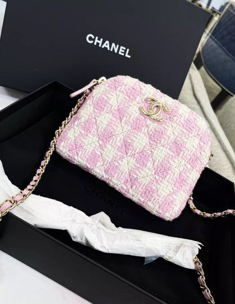 59B7F5F4-DD21-463E-9551-