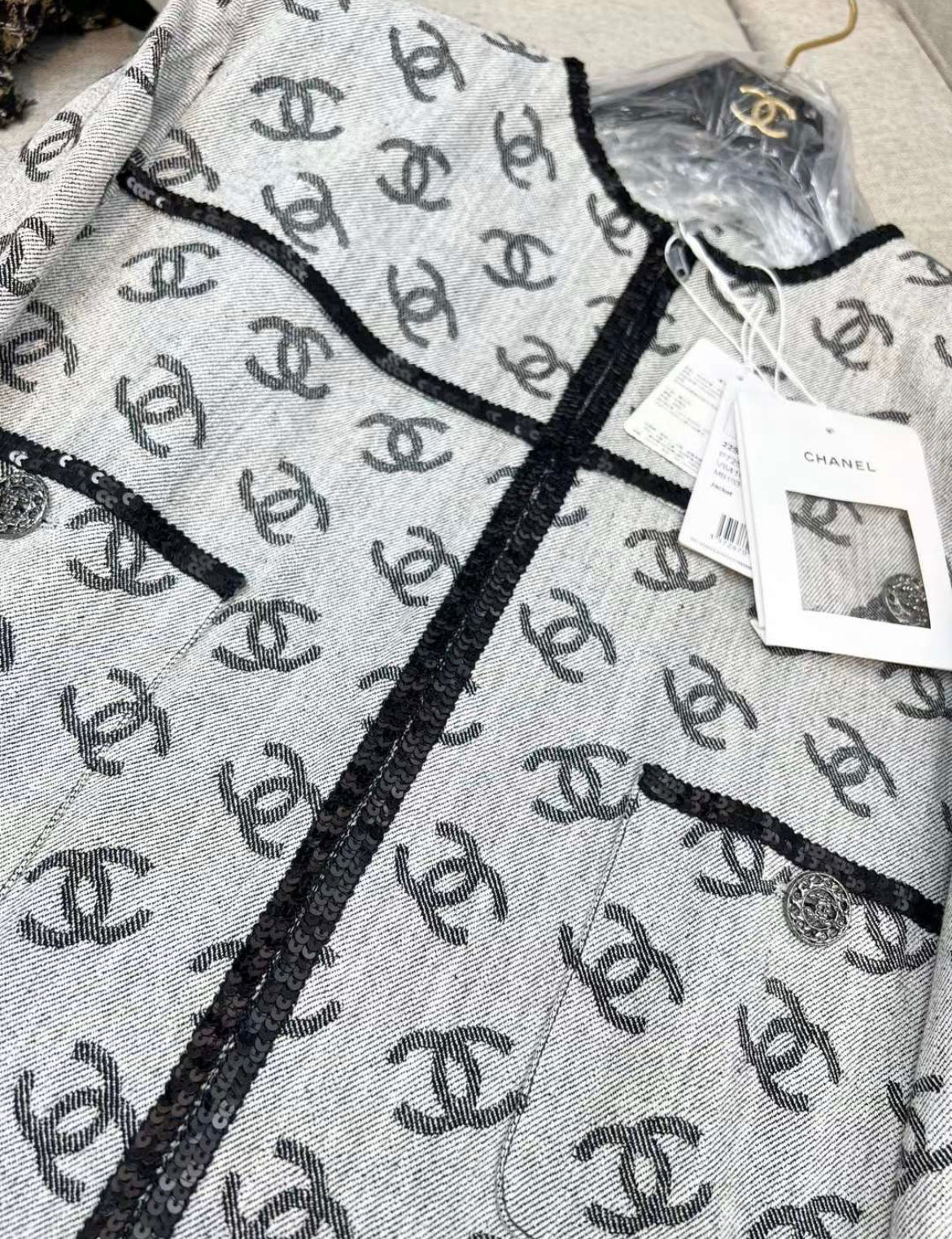 Chanel 22SS CC Gray denim jacket with sequin trimming brand new size 34