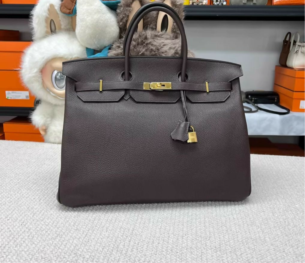Hermès Birkin 40 Ebony Togo Leather Gold Hardware