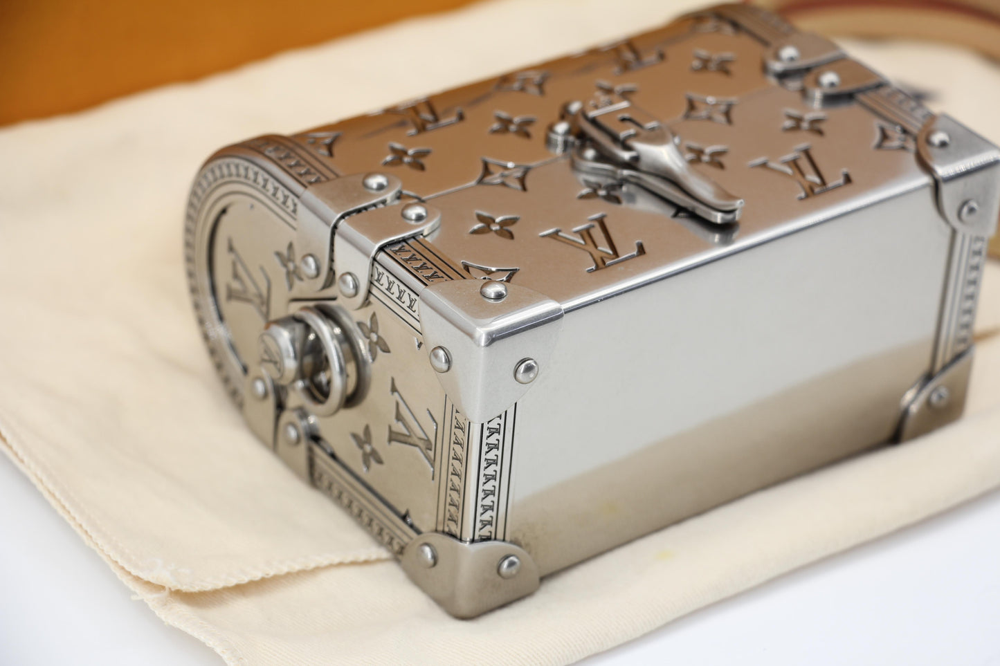 Louis Vuitton 2022 Metal Silver Monogram Mini Treasure Trunk