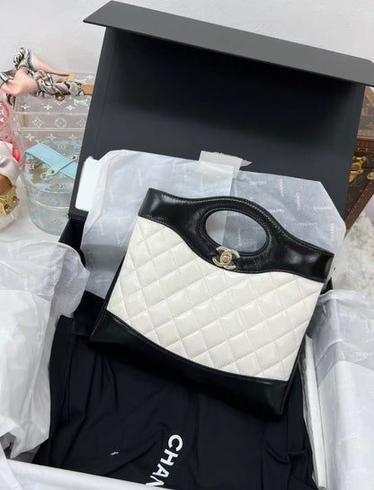 CHANEL 24B MINI 31 BAG PATENT BLACK/WHITE LGHW (MICROCHIP)