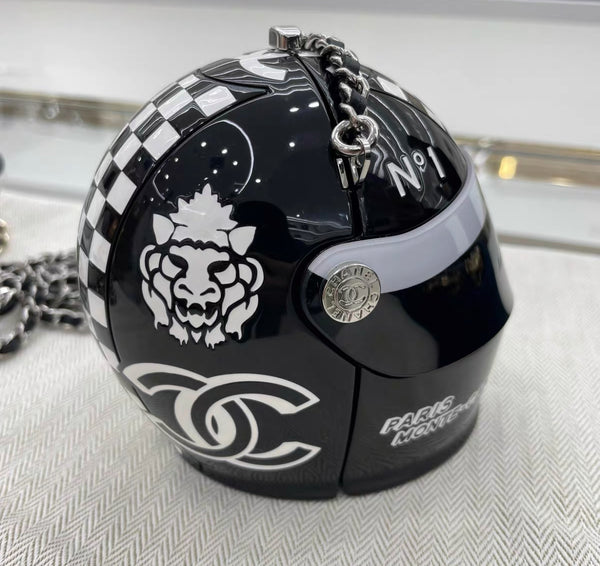 入手困難　CHANEL　シャネルスポーツラインヘルメット CHANEL - 入手困難 CHANEL シャネルスポーツラインヘルメットの通販 by