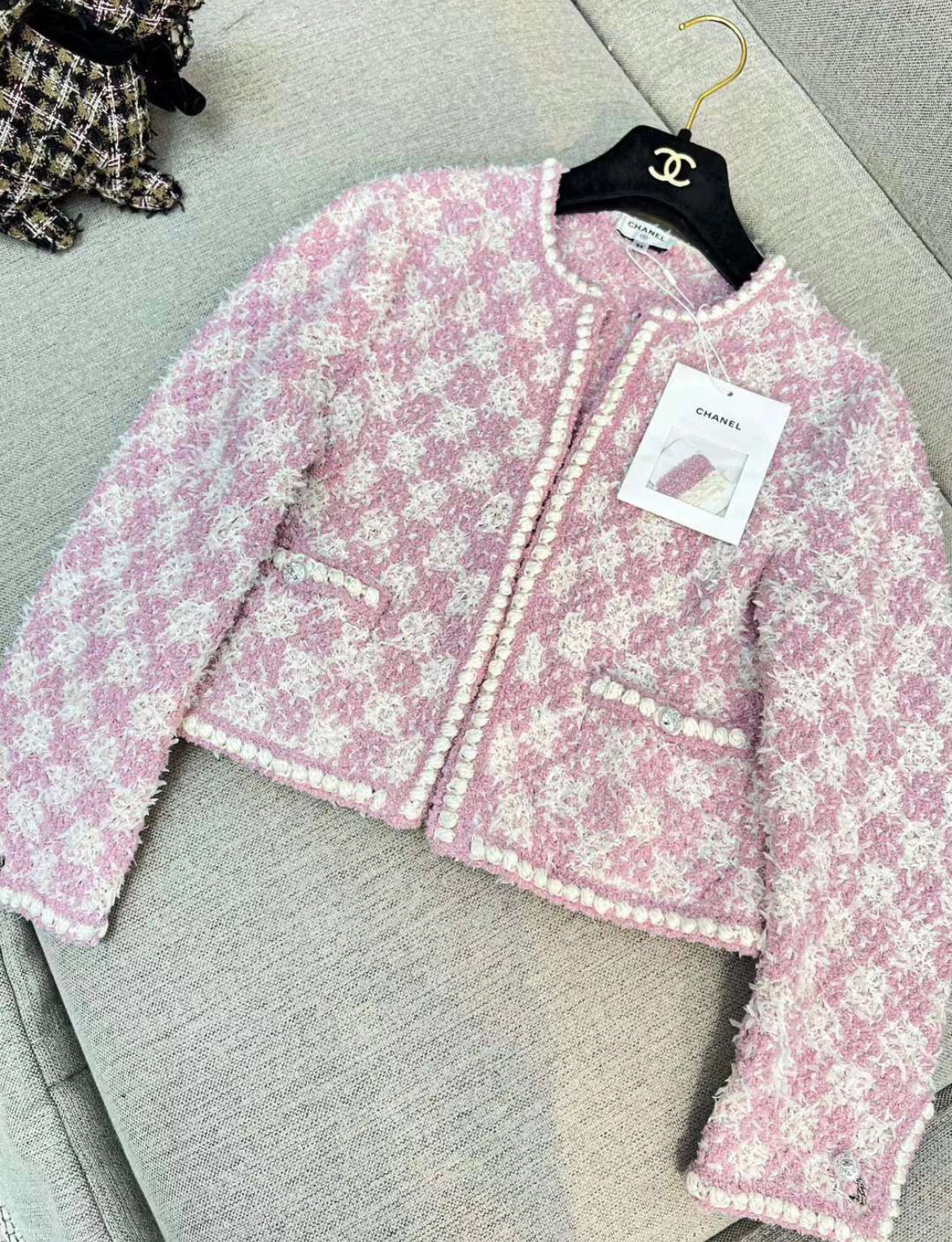 Chanel 23s pink and purple cardigan size 34