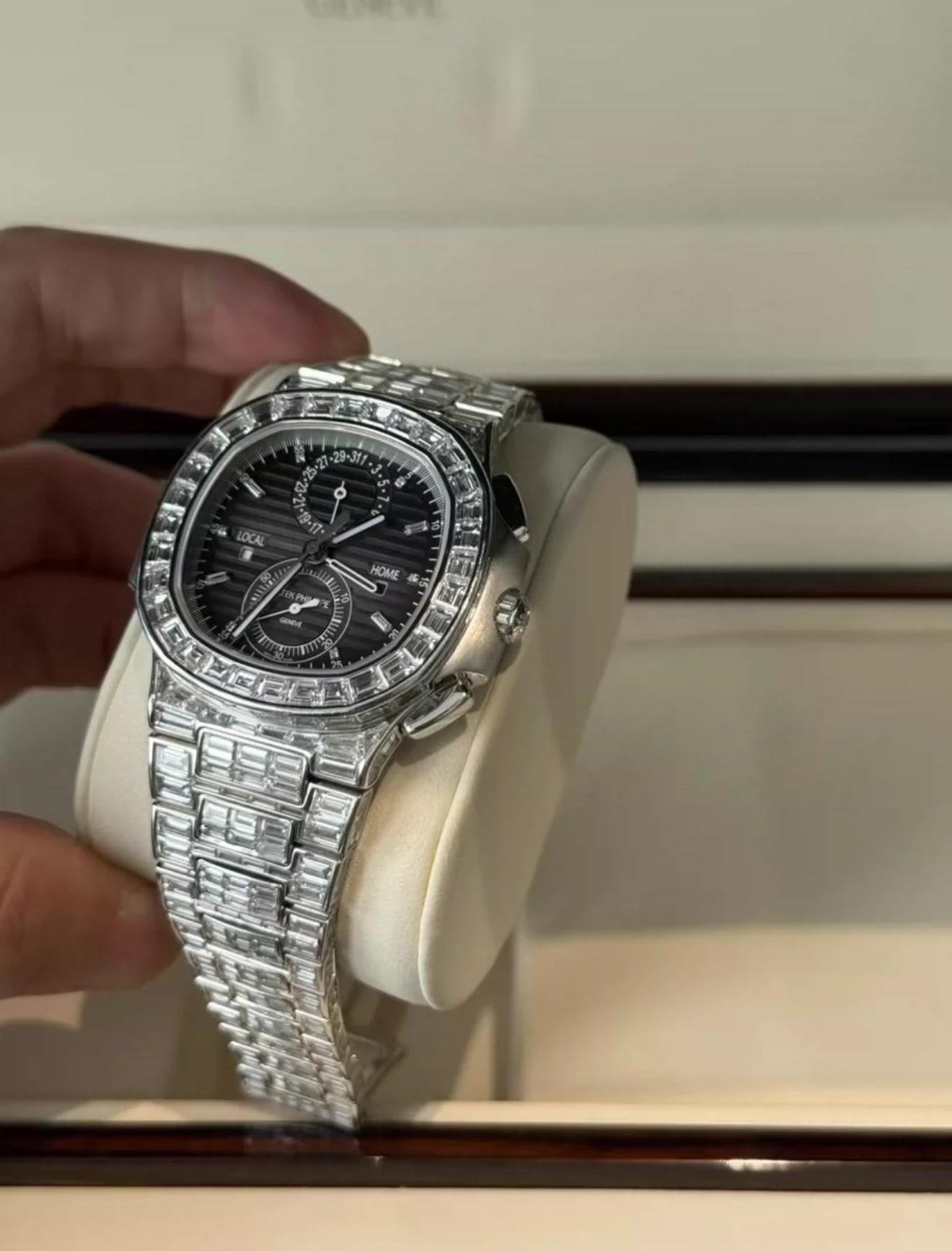 Patek Philippe Nautilus Travel Time 5990/1400G-001