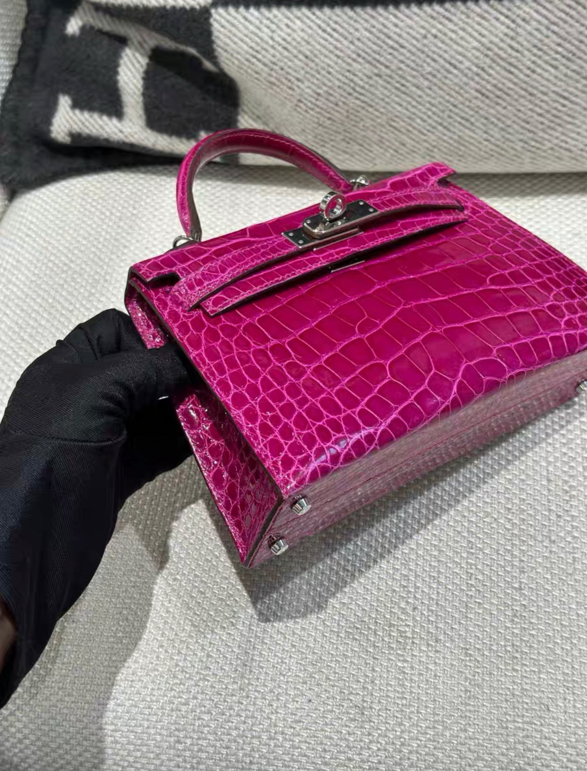 Hermes Limited Edition Mini Kelly 20 Sellier Rose Scheherazade