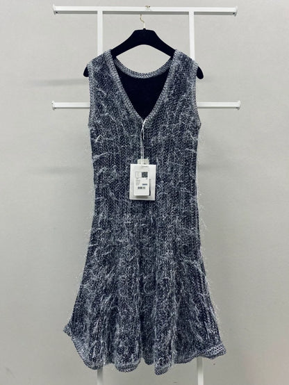 Chanel 19P Egyptian Tweed Silver Thread Thread Tassel Dress